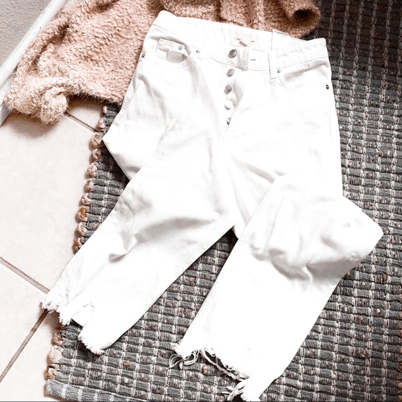 H&M Pants - 🏷 h&m high waist white distressed hem jeans